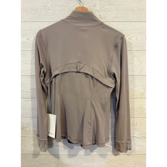 Lululemon Define Jacket Nulu. NWT Size 12. Color: MUGR (Mauve Grey) - Picture 2 of 3